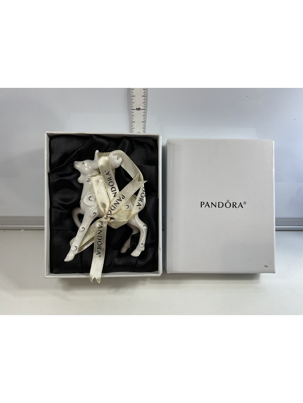 Pandora 2017 Jared Jeweler Reindeer Ornament Limited Edition